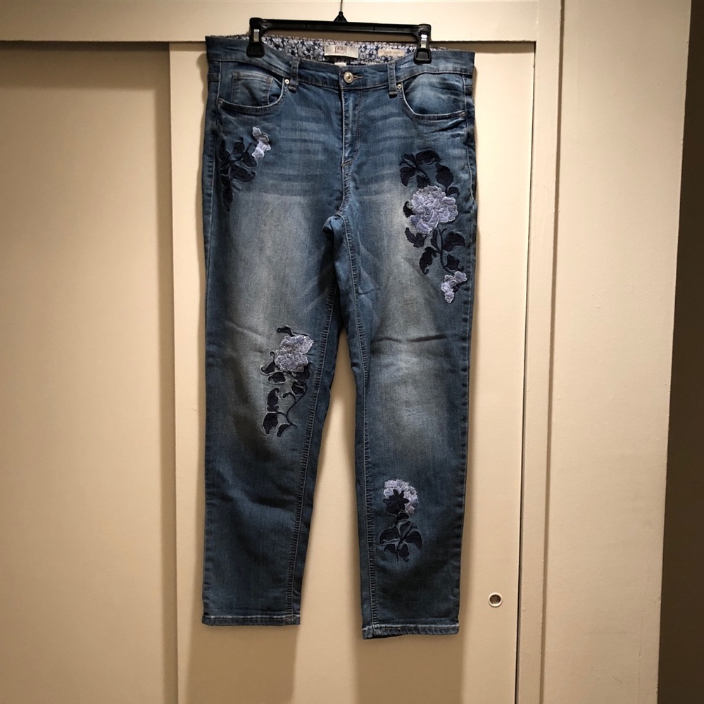 Vintage America Blue embroidered Bestie jean SZ 10